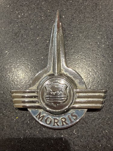 Morris minor bonnet badge - morris,