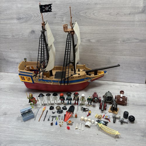Playmobil pirate ship - playmobil,