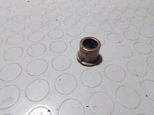 Upper bushing shaft clutch