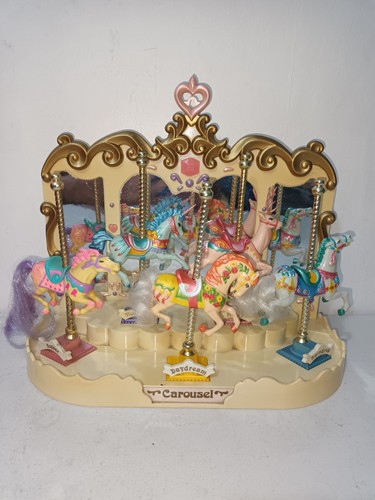 Vintage matchbox carousel - matchbox,