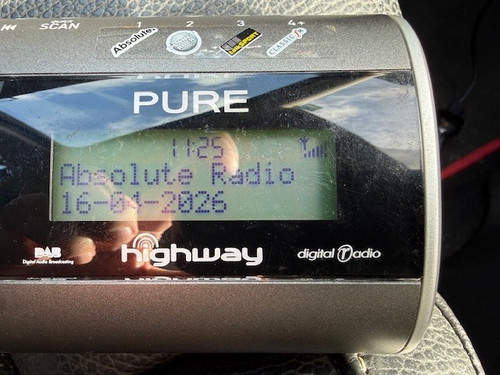Pure highway 100 - 100, radio