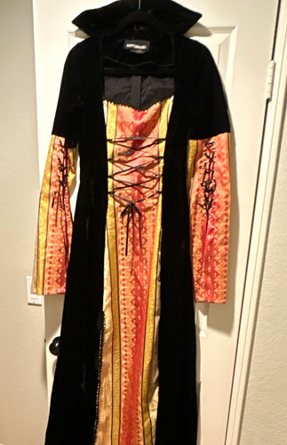 Subterranea hooded medieval - subterranea,