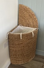 The White Company Corner