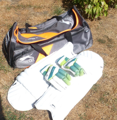 Slazenger test cricket kit - test,