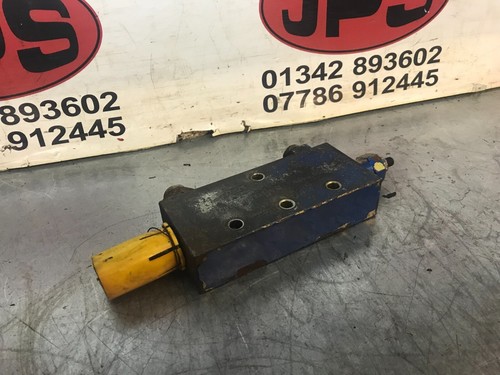 Rexroth hydraulic valve