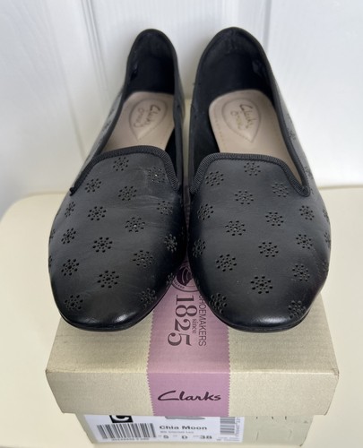 Bnib clarks ladies black chia - bnib,