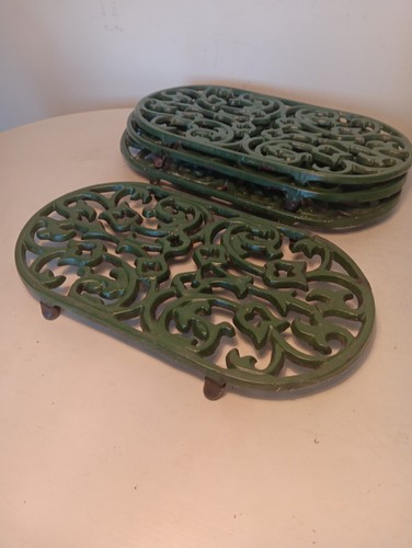 Vintage green oval - green, trivet