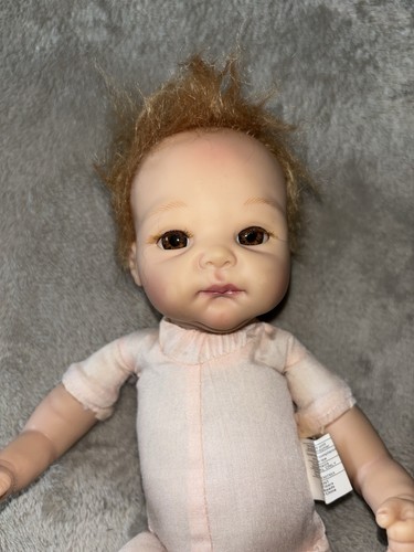 Ashton drake mini reborn - ashton, doll
