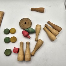 Carrom Royal Skittles  Vintage Antique Table Top Game 17 Wooden Pieces 