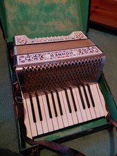 hohner student accordion