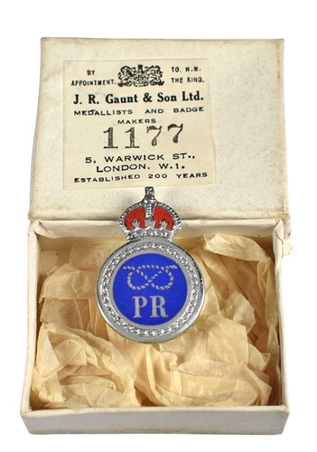Boxed world war two era - world,