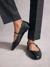 Tabitha Simmons Elfie Black