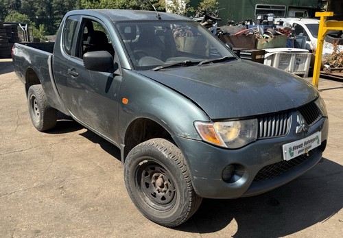 Mitsubishi l200 club cab - l200,