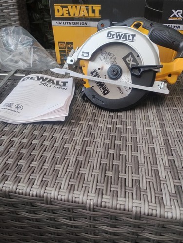 Dewalt circular saw - dewalt,