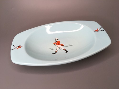 Johnnie walker ashtray - ashtray,