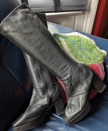Late 1970 black - 1970’s, leather