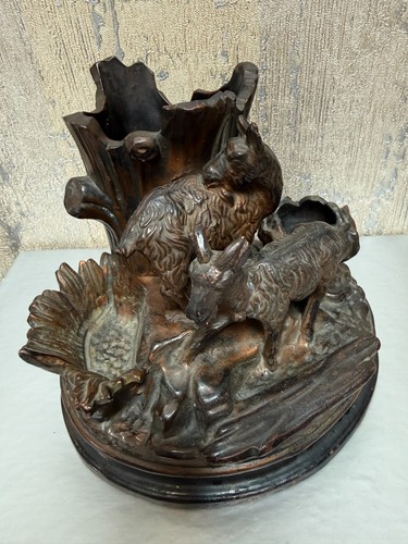Antique black forest - black, style