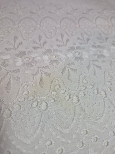 Vtg eyelet fabric lace - fabric,
