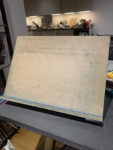 Wooden tabletop artist - wooden,