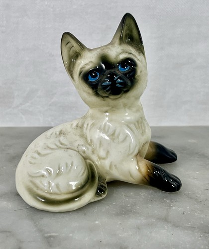 Vintage siamese cat blue - vintage, eyes