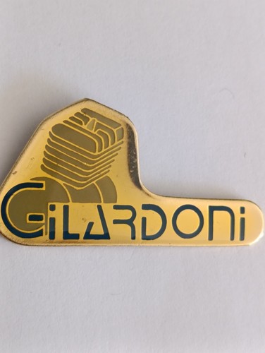 Pin gilardoni mobylette - pin's,