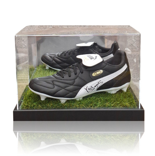 Kenny dalglish hand signed - kenny,