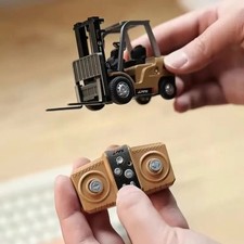 1/64 Remote Control Forklift Truck Rechargeable Mini Toy with Lights Sounds