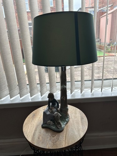 Nao lladro lamp - lamp, girl