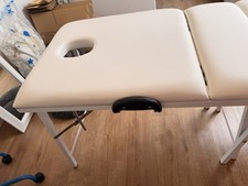 Cream/White Massage Table/bed