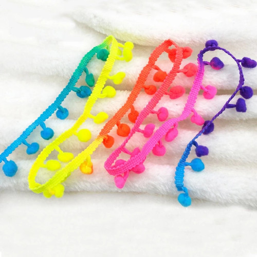 Yard 12mm pom - pom, trim
