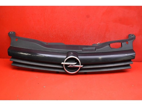 Opel astra 2005 front - front, grill