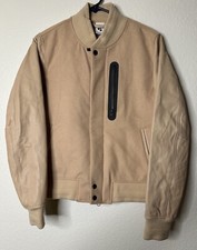 NIKE WMNS NikeLab Essentials