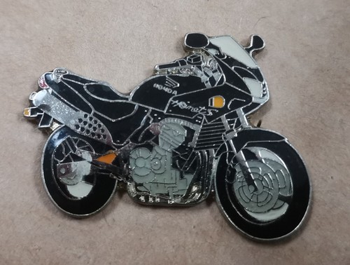 Honda hornet lapel pin - honda, s