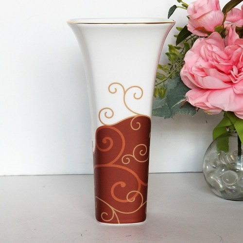 Wedgwood marrakech lily - wedgwood, vase