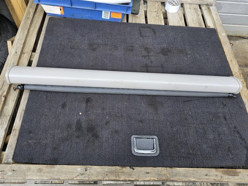 Volvo v50 partition between - volvo,