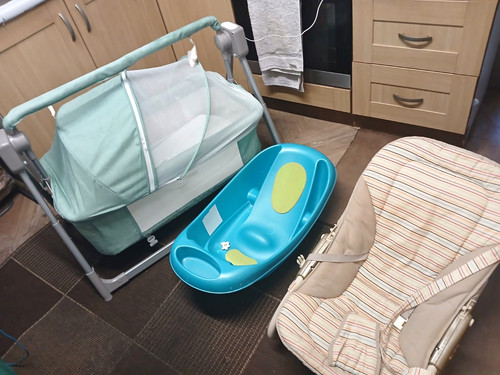 Foldable metal baby - foldable,