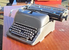 Adler Tippa Typewriter, mid