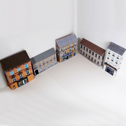 Gauge low relief buildings - oo,