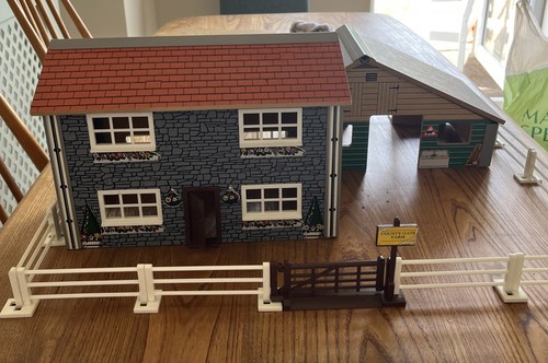 Britains county gate farm - county,