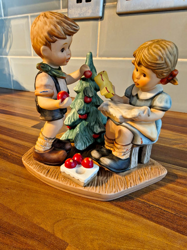 Goebel berta hummel - hummel, decorating