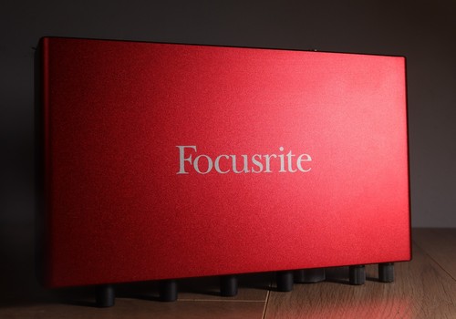 Focusrite scarlett 18i8 - focusrite,