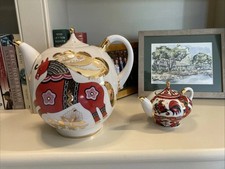 Pair of Imperial Russian Lomonosov Porcelain Red Gold Horse Rooster Teapot Set