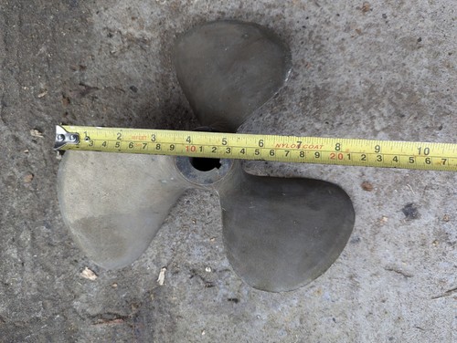 Bronze propeller - bronze,