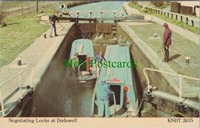Hertfordshire Postcard - Canal Boats at Dudswell Locks, Tring RS32981