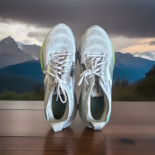 Brooks running shoes - shoes, white