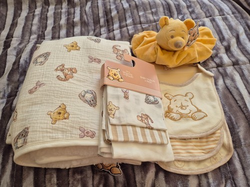 Baby winnie the pooh fleece - the,