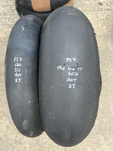 Pirelli slicks bsb scrubs - pirelli,