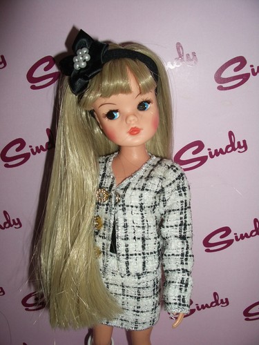 Sindy vintage dressed - vintage, doll