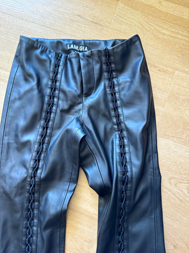 Gia black faux leather - black,