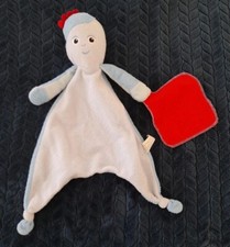 Iggle Piggle Comforter In the Night Garden holding red blankie blanket